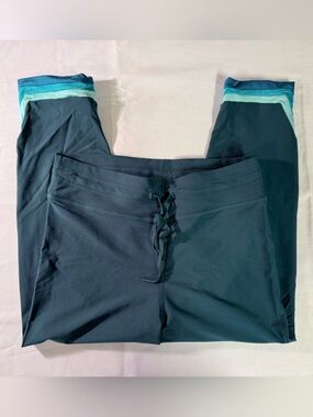 The Upside Women’s teal Capri Pants with Aqua Trim